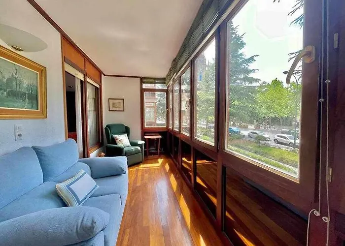 Amatxo Maitia Amplio Piso En Zona Residencial