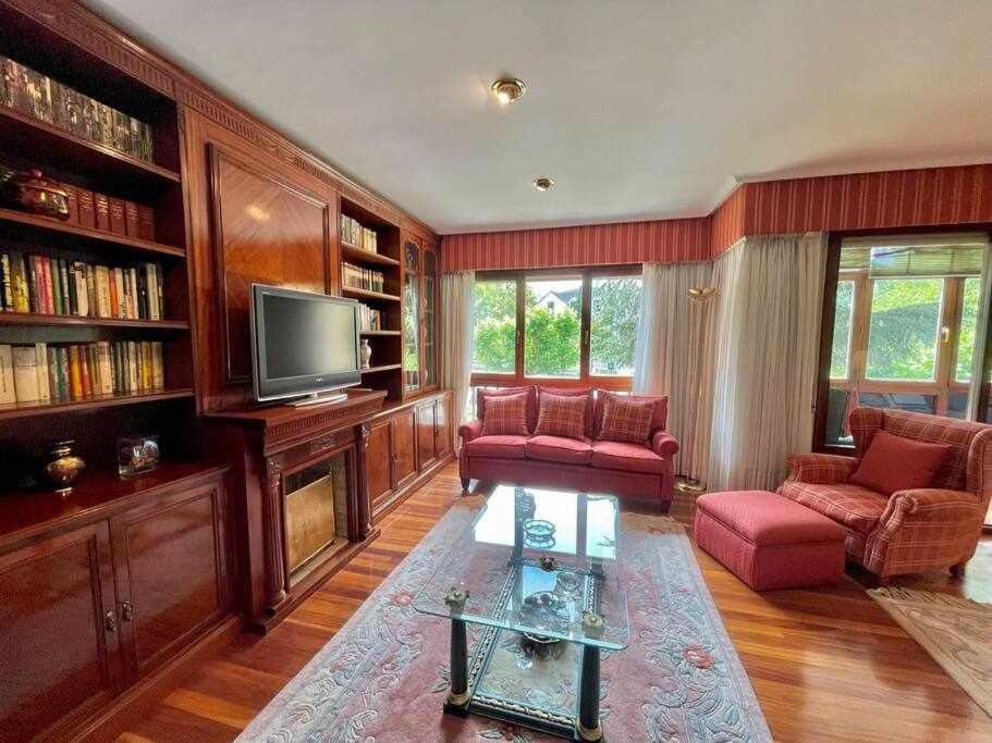 Amatxo Maitia Amplio Piso En Zona Residencial Appartement Bilbao